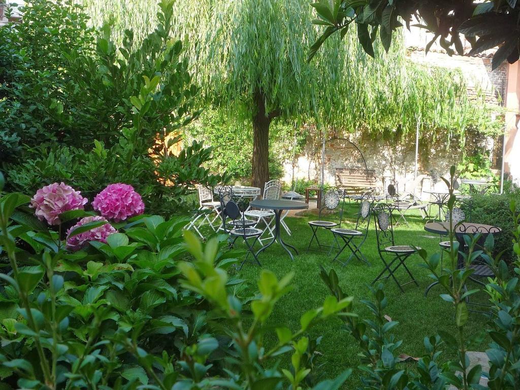 Lori'S Inn Mondovì Værelse billede
